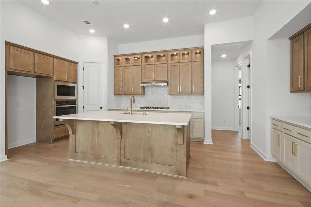 1031WindyCreekPathKINSR002