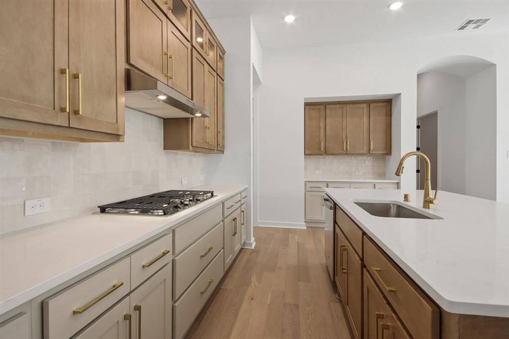 1031WindyCreekPathKINSR006