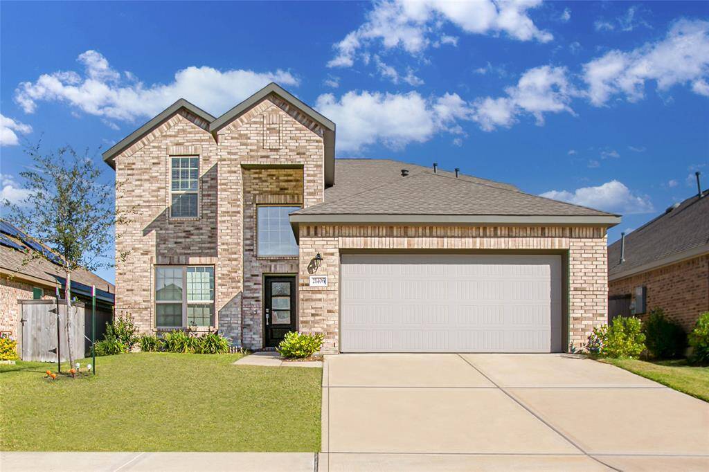 Move-in ready, energy-efficient home!