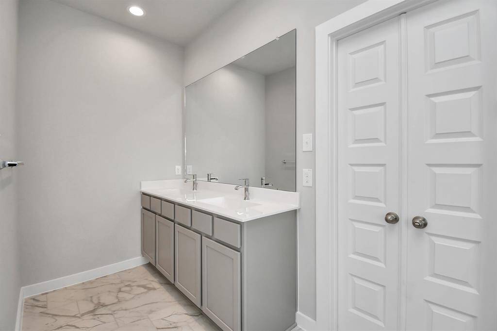 Sample photo of completed home with similar floor plan. Actual colors and selections may vary.