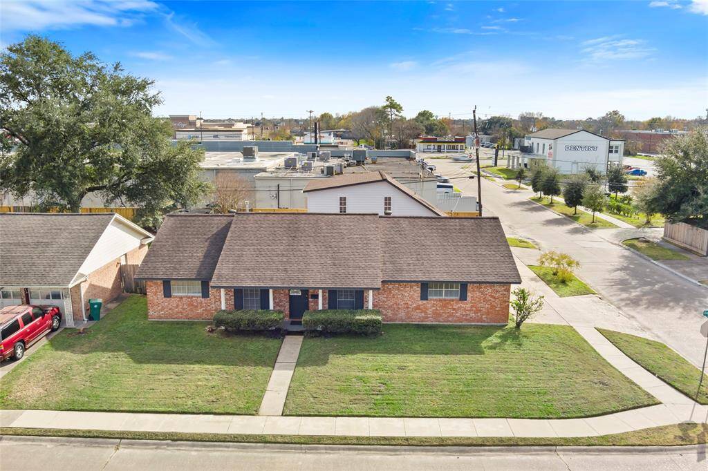 Front View from Dabney