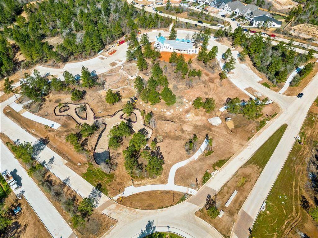 aerial of legends pointe