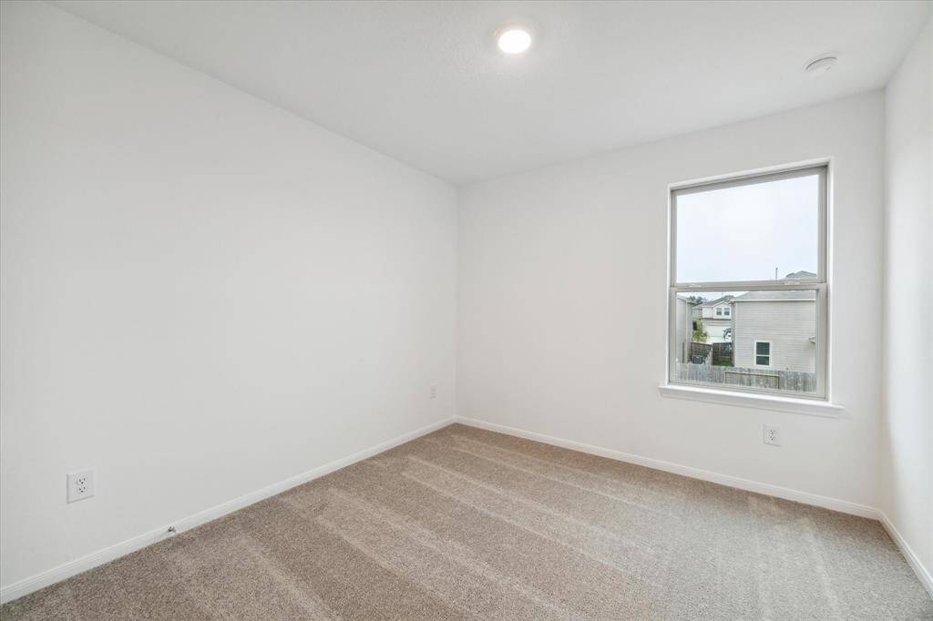 Secondary Bedroom.