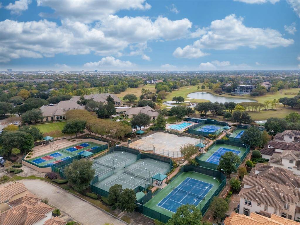 The Royal Oaks Country Club offers a world-class lifestyle with premier amenities, including an exceptional golf course designed for players of all levels, state-of-the-art tennis courts, a sparkling resort-style pool, and a fully equipped fitness center. Members enjoy a luxurious environment perfect for recreation, relaxation, and socializing.