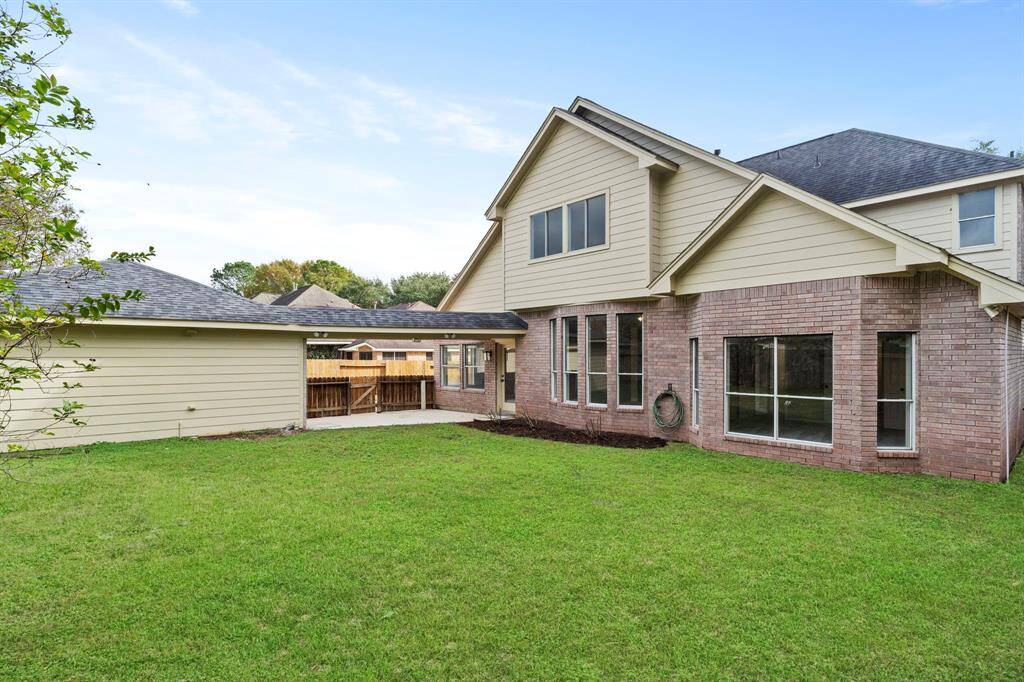 Step into the backyard oasiscreating an inviting outdoorretreat.