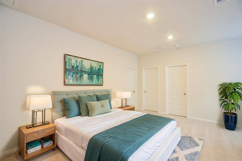 This spacious third bedroom is also perfect for a guest bedroom or a home office.