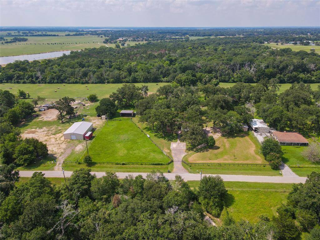 Just minutes from Hwy 290!