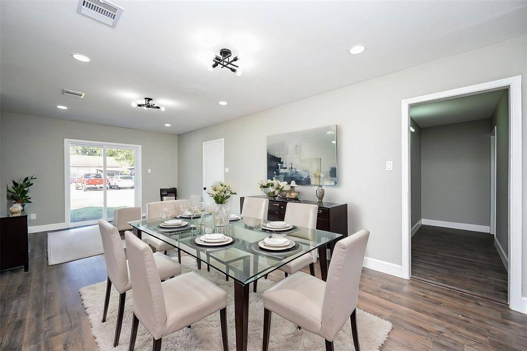 There’s lots of space for a comfy bed and some additional furniture, giving you the freedom to make it your own!
