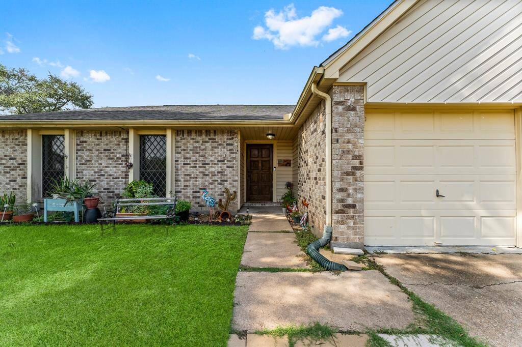 With lovely curb appeal, this home is so inviting.