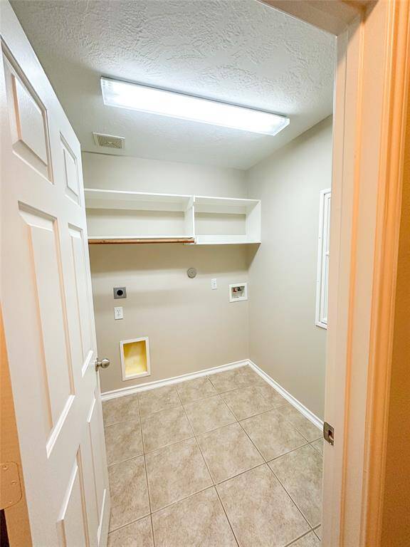 centrally located landry