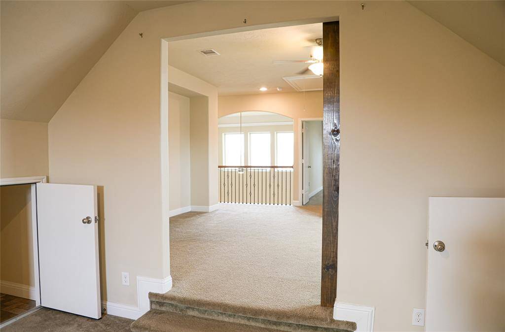 2nd floor bedroom