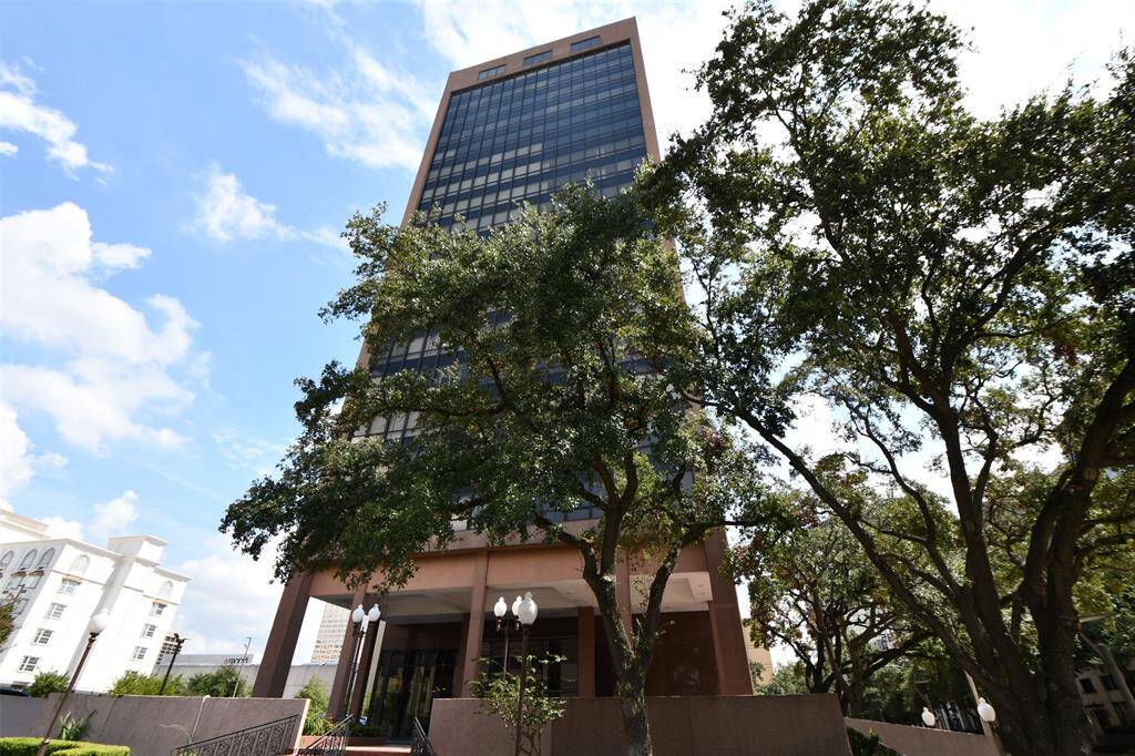 5150 Hidalgo, prestigious high rise next door to the Galleria