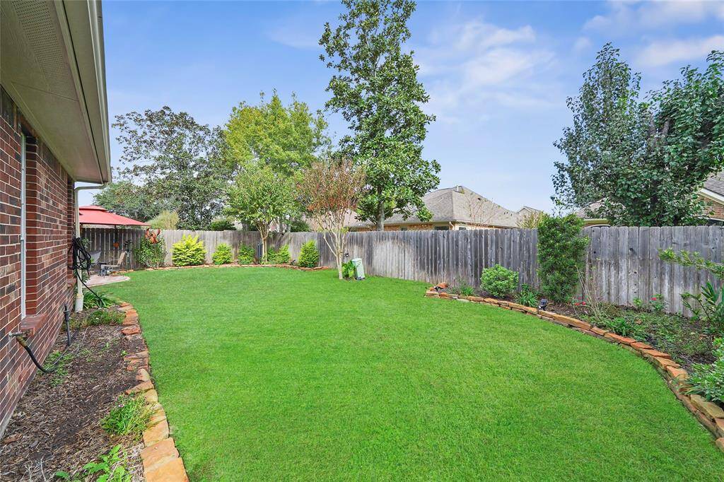 Perfectly maintained and landscaped.