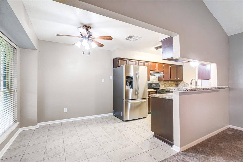 Dining area in the kitchen