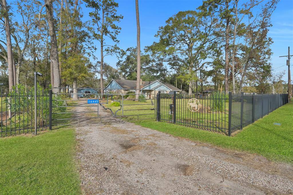 Private TX gate upon entry