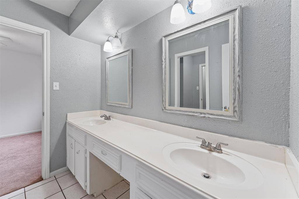 FULL BATH, DOUBLE SINKS