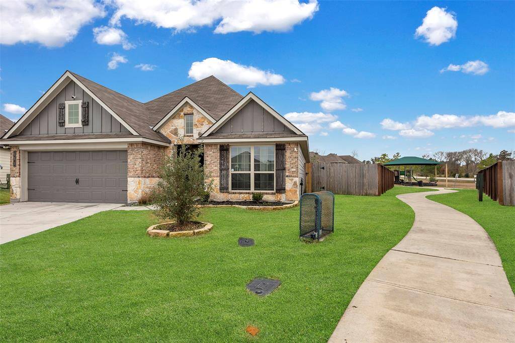 Located in a Quiet Cul-de-sac with green space on side and in the back