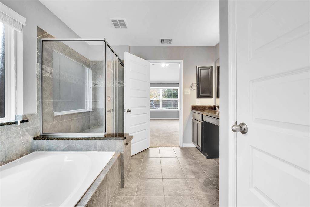 Separate Bath and Shower