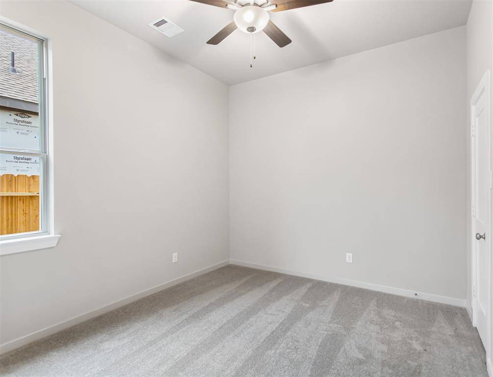 Photos are REPRESENTATIVE of the floorplan and NOT of the actual home. Selections and finishes will vary.
