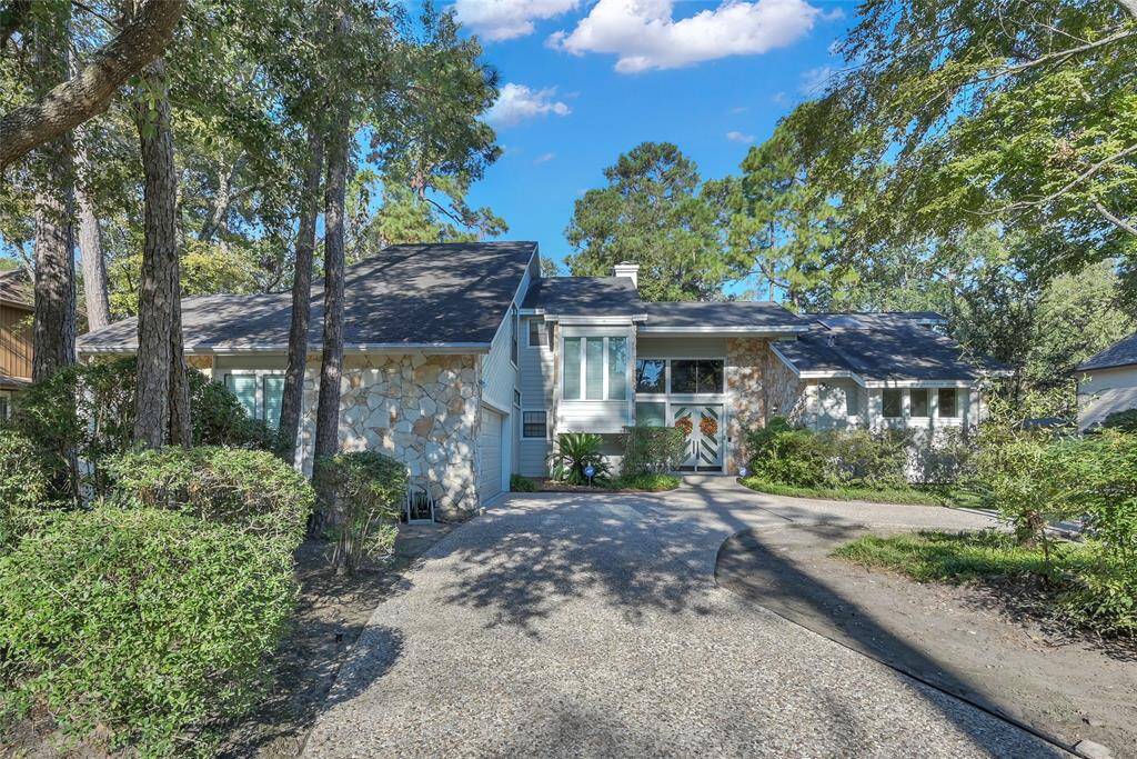 Welcome home! A circle drive allows for ample guest parking.