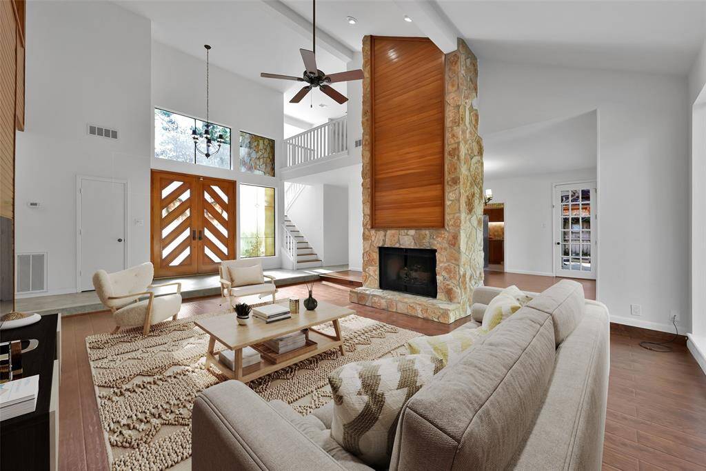 Virtually staged living room