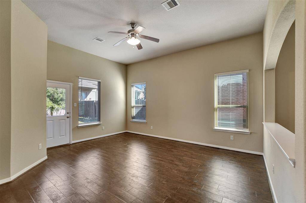 You can fit a large dining or breakfast table here looking through to living area