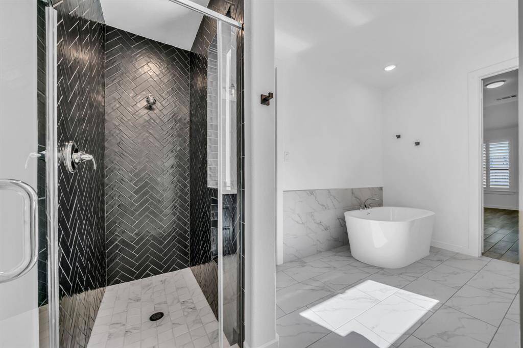 Beautifully tiled shower!