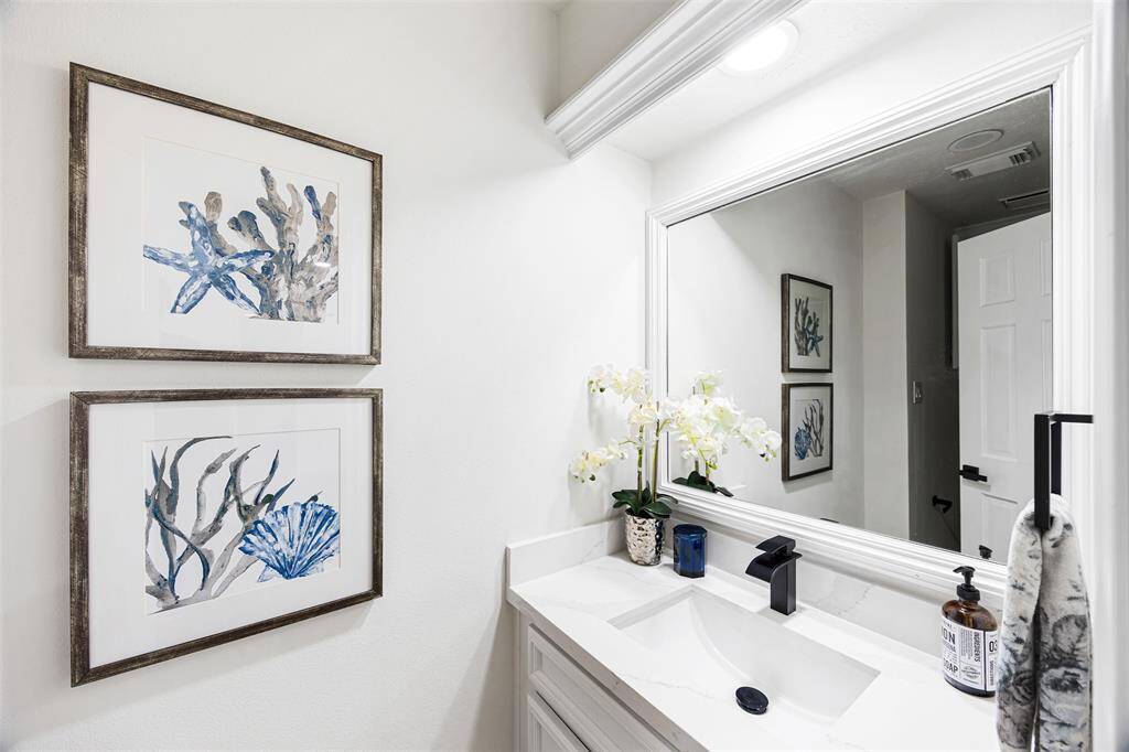 Powder room