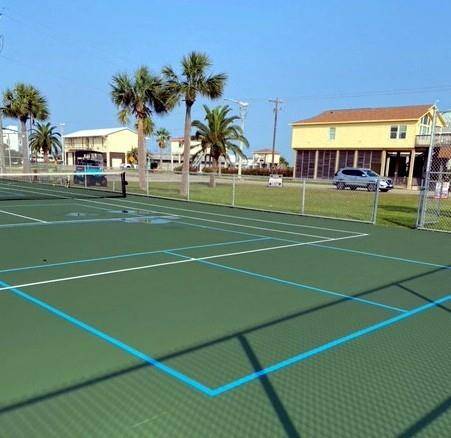 Tiki Pickle Ball