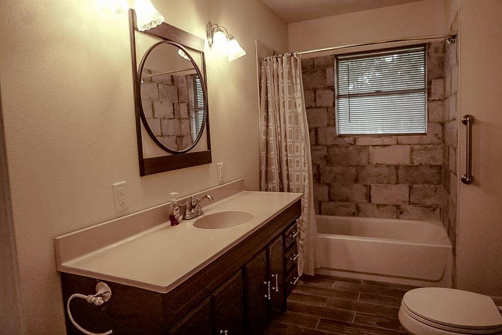 Secondary Bathroom