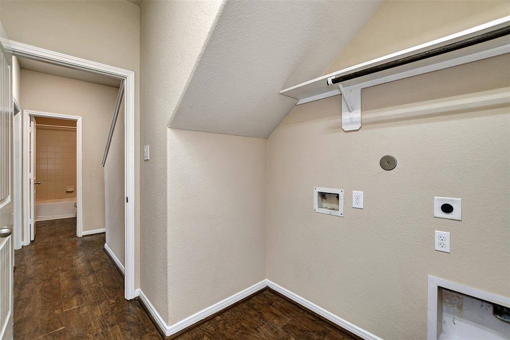 Upstairs game room, second living or office space