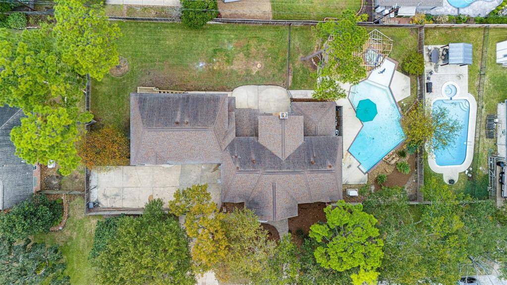 Pool aerial