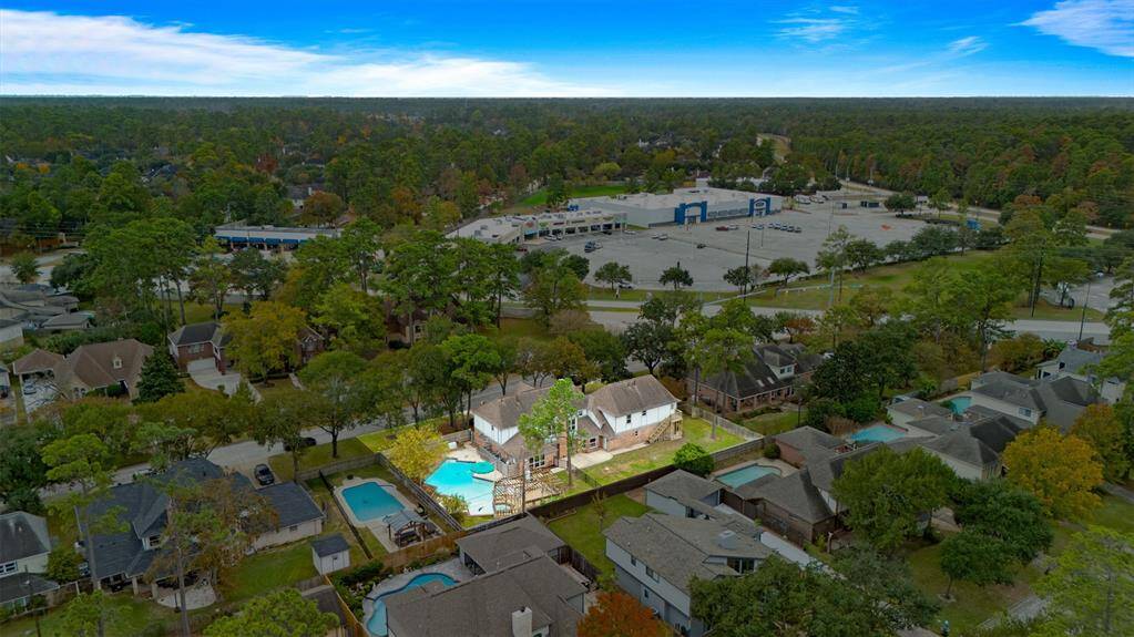 Highlighted aerial