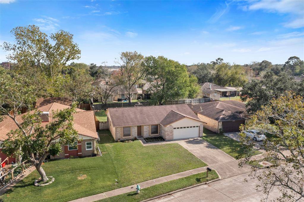 Thanks for visiting 1041 Crossing Road!