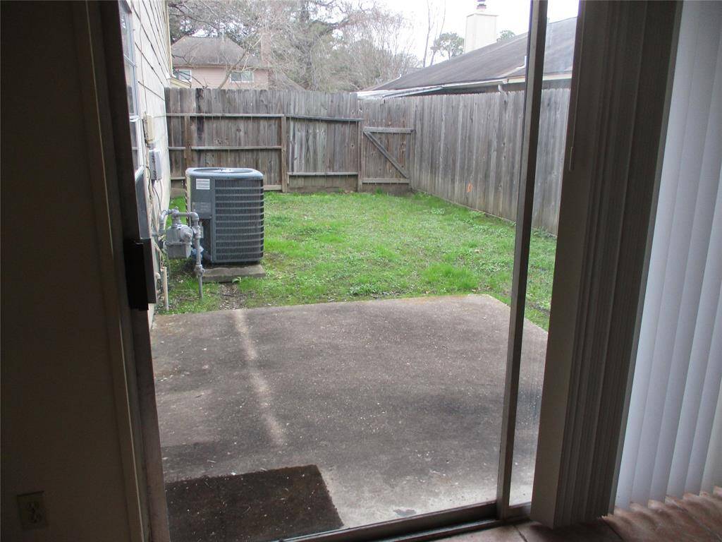Check out the patio and back yard through large 48" patio door. We mow the yard 4u2