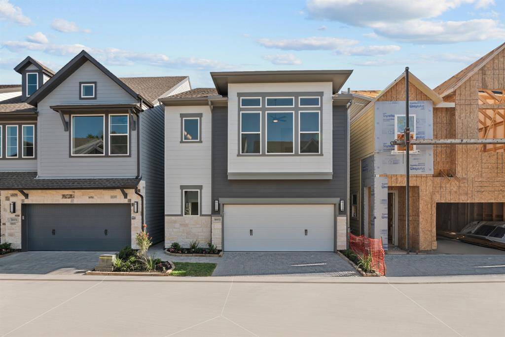 Welcome to The Bermuda by David Weekley Homes. Move-In-Ready Now!