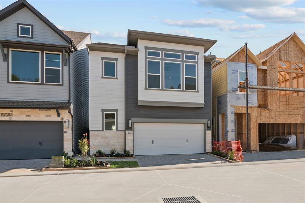 Welcome to The Bermuda by David Weekley Homes. Move-In-Ready Now!