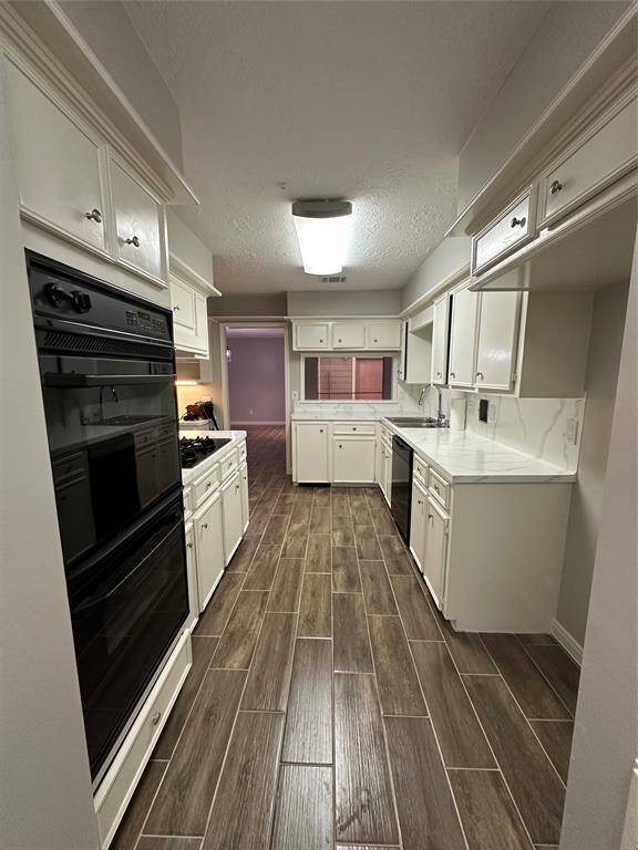 Aide view of lovely kitchen