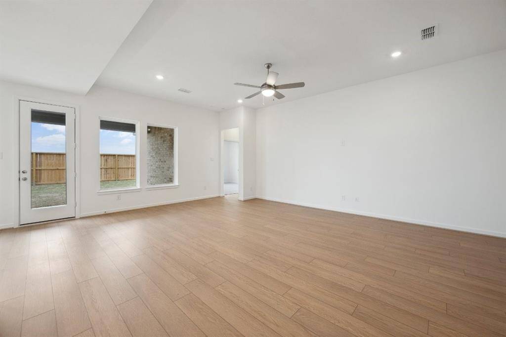 21918 Wycombe Terrace ~ Ready Now