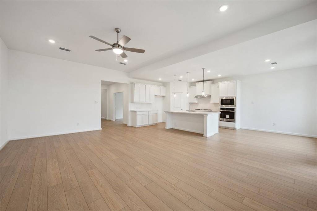 21918 Wycombe Terrace ~ Ready Now