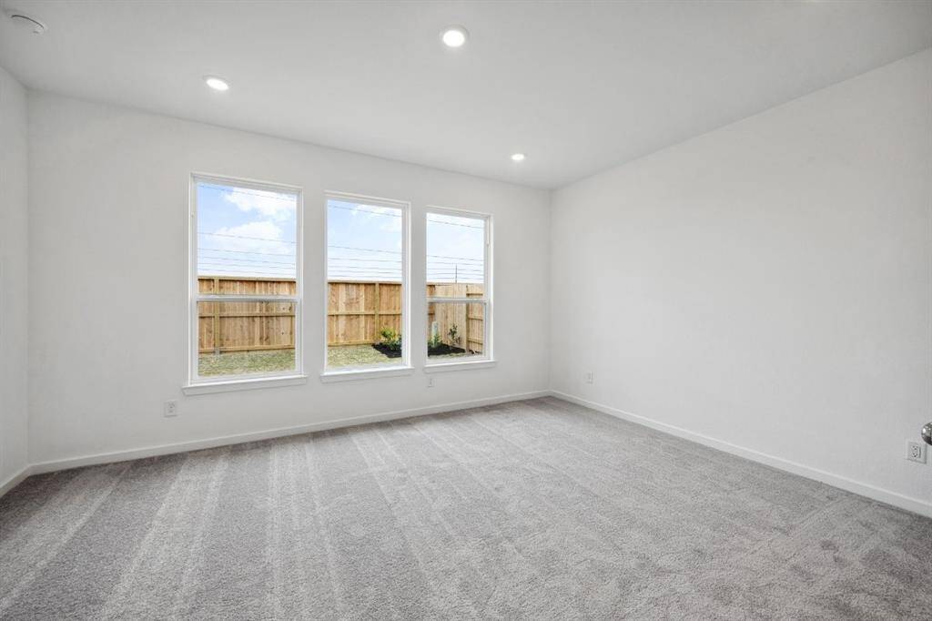 21918 Wycombe Terrace ~ Ready Now