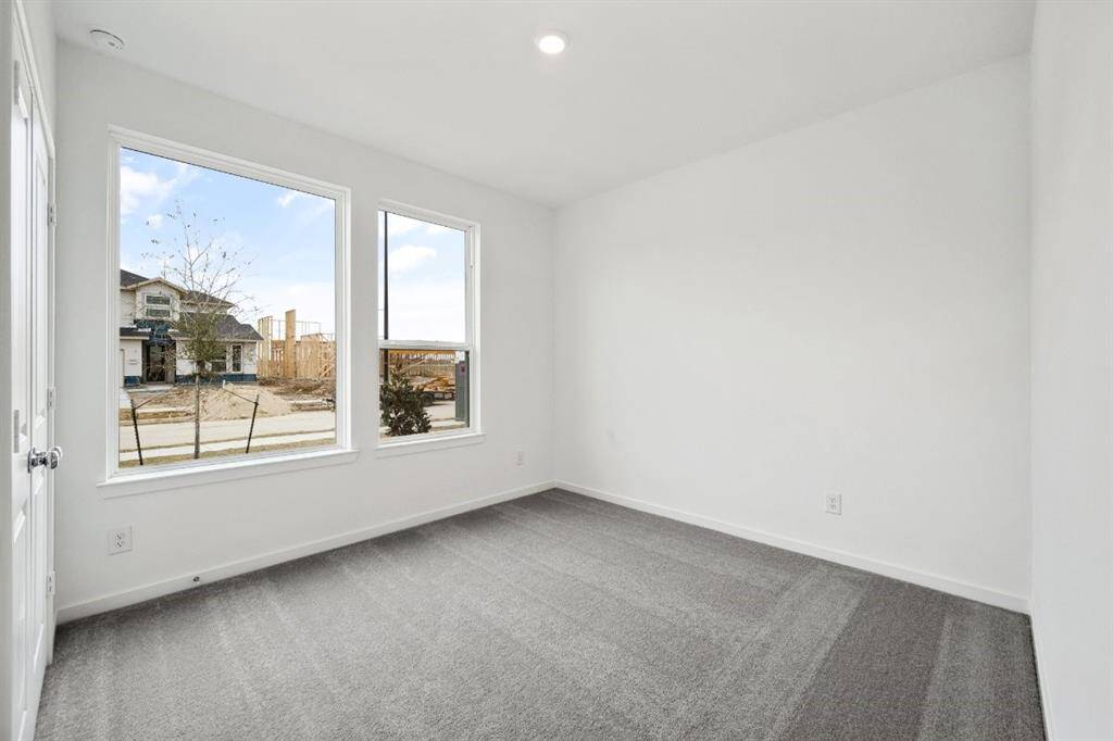 21918 Wycombe Terrace ~ Ready Now