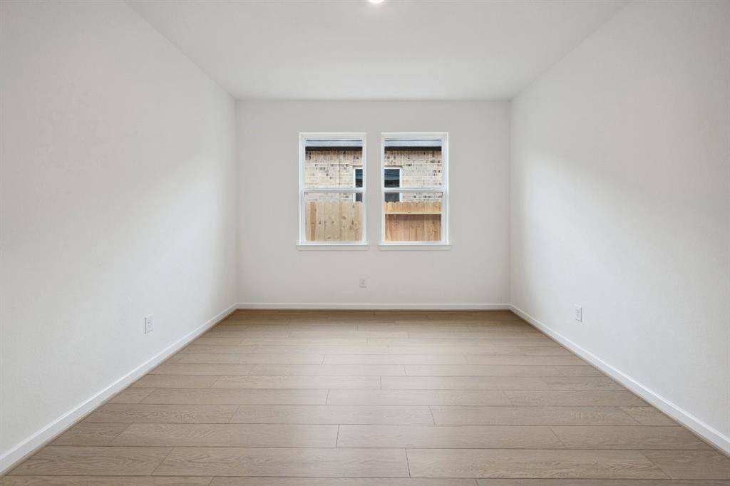 21918 Wycombe Terrace ~ Ready Now