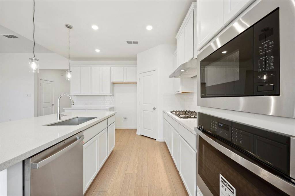 21918 Wycombe Terrace ~ Ready Now