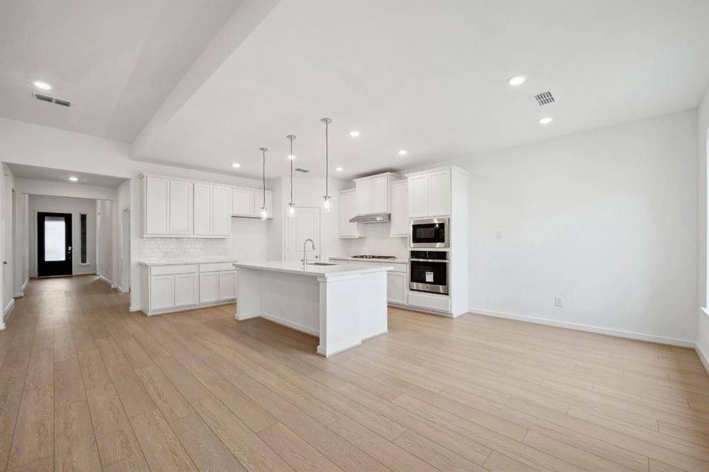 21918 Wycombe Terrace ~ Ready Now