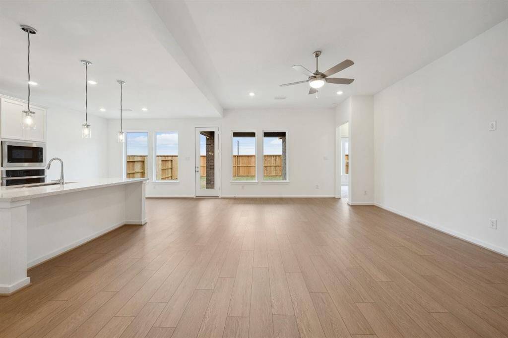21918 Wycombe Terrace ~ Ready Now