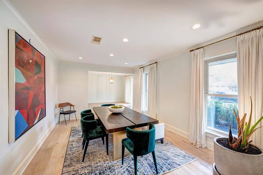 Living Room can be dining room or study off the ktichen