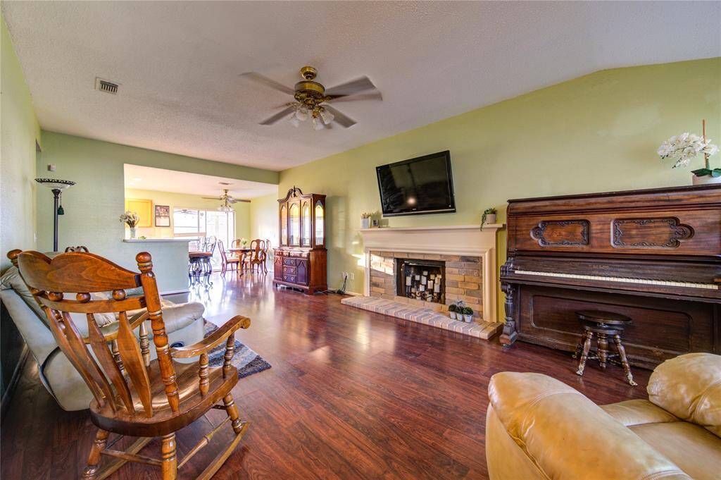 Brick fire place