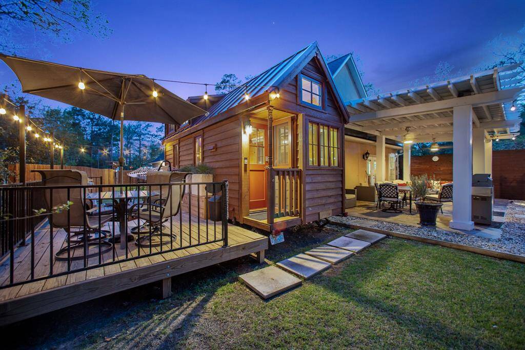Tiny house with its own private deck and ambience lighting