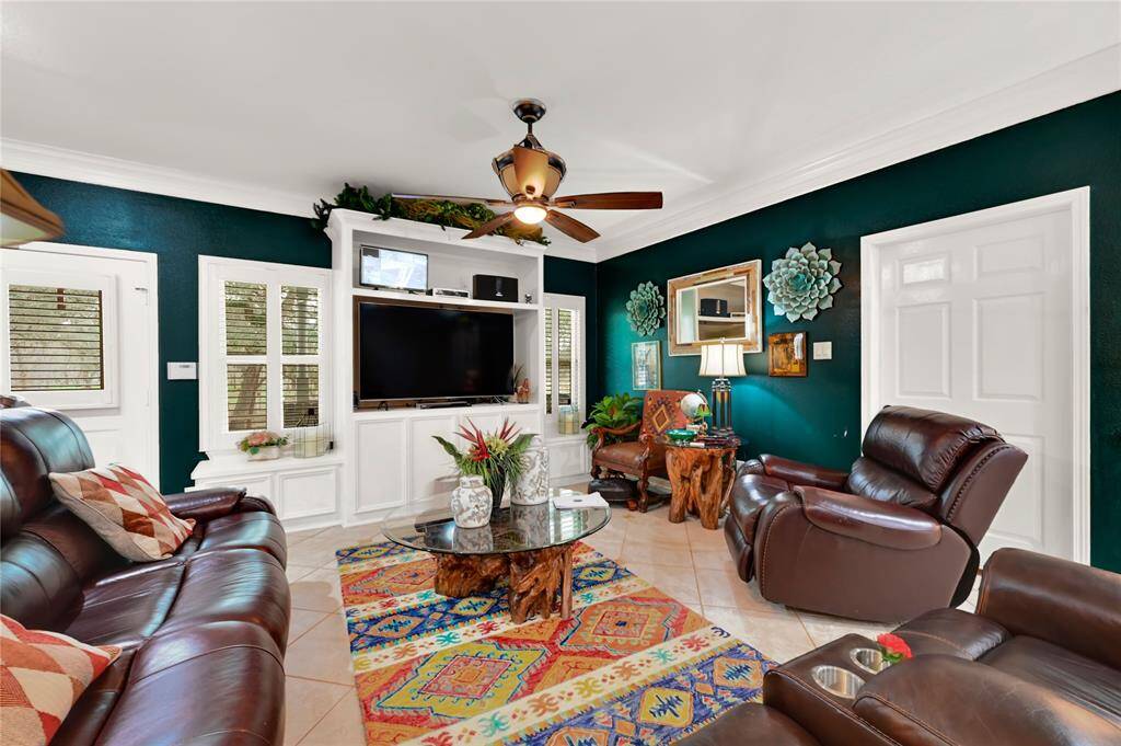 Side view of the living area